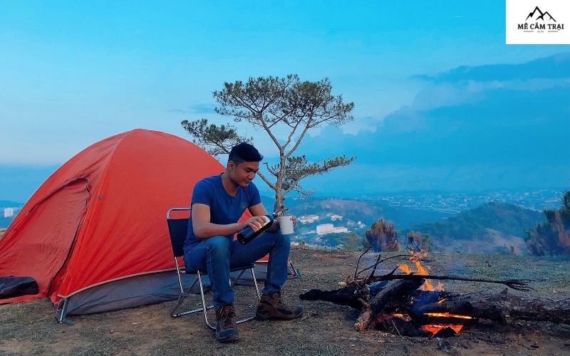 Camping tại núi LangBiang Đà Lạt