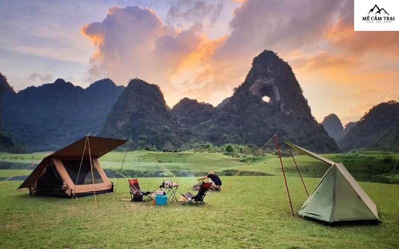 Camping núi mắt thần