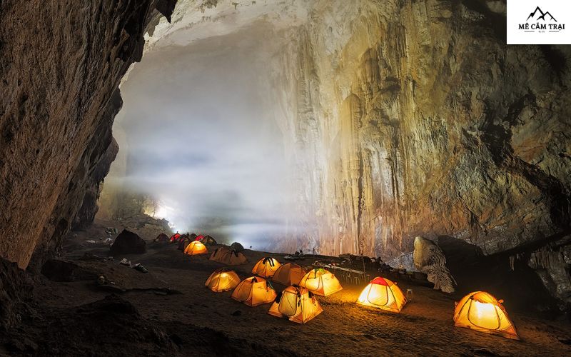 Bên trong khu cắm trại Hang Sơn Đòong