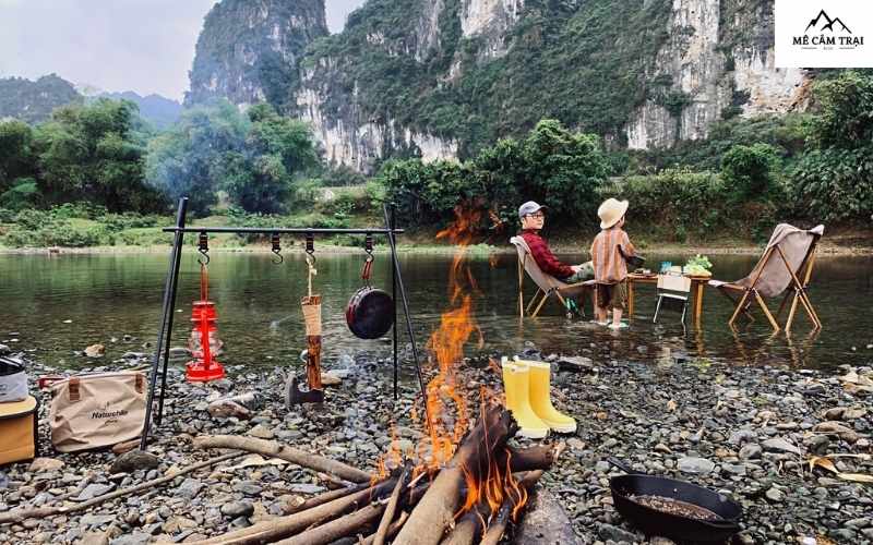 Tận hưởng kỳ nghỉ tuyệt vời với trải nghiệm cắm trại có suối tại Sông Bôi, Hòa Bình