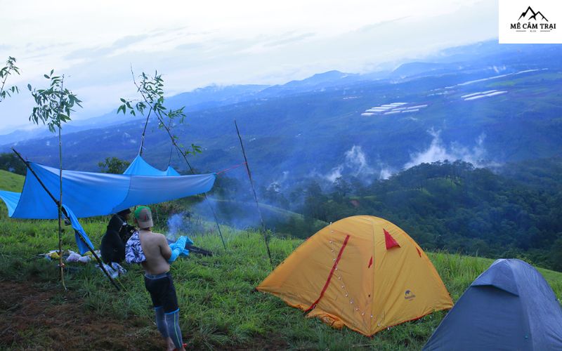 Cắm trại tại núi Ngọc, thôn Đanh