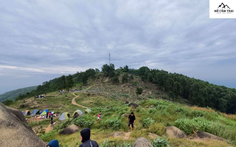 cắm trại và trekking tại Núi Chứa Chan Đồng Nai