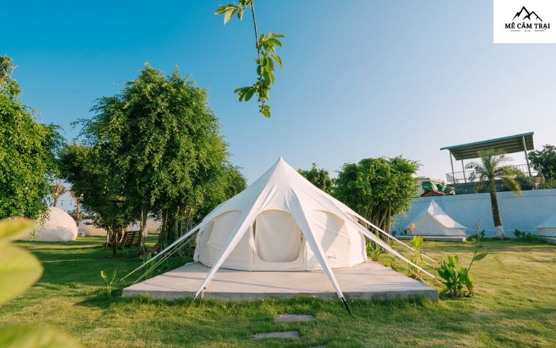 Các khu lều trại tại 
A New Day Glamping Tân Uyên được trang bị đầy đủ tiện ích