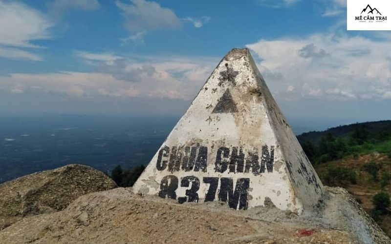 Cắm trại kết hợp trekking núi Chứa Chan – hành trình khám phá đầy thú vị, nơi bạn có thể kết nối với thiên nhiên và bản thân!