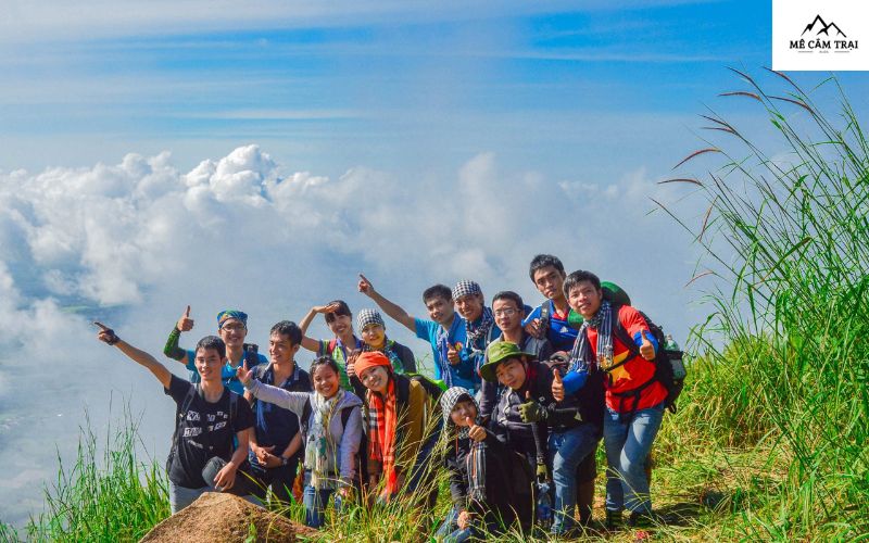 Hiking săn mây trên đỉnh Langbiang