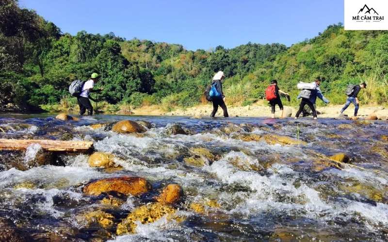 Khám phá mỗi bước đi tại La Ngâu Rock Stream – Chốn an yên giữa lòng núi rừng