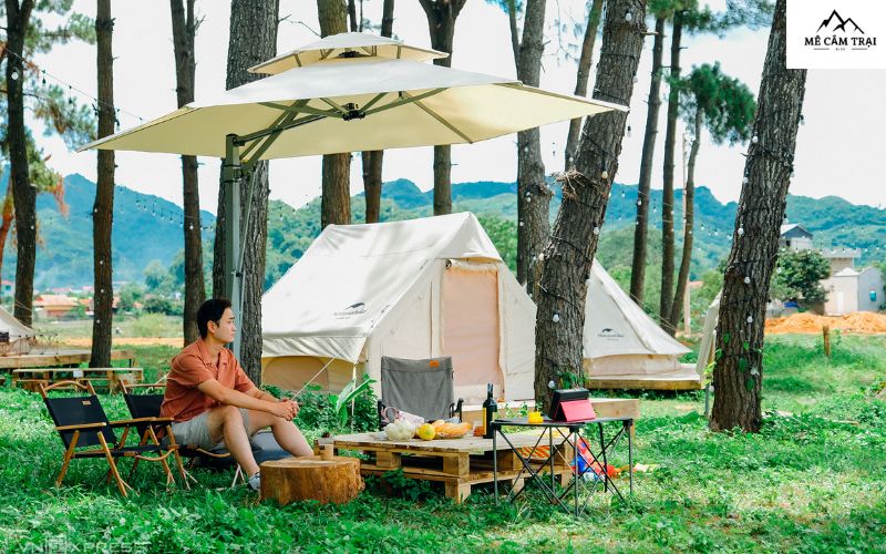 Việc sử dụng bàn ghế cắm trại ngoài trời trong các chuyến dã ngoại, picnic, du lịch đã trở thành một xu hướng phổ biến