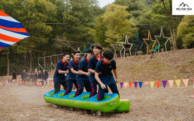 Teambuilding sôi động trên sân bãi rộng lớn tại My Camping Sóc Sơn